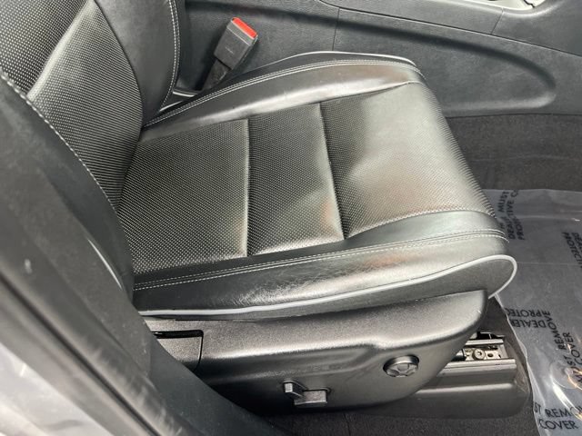 Used 2020 Jeep Grand Cherokee Overland AWD/4WD image 24