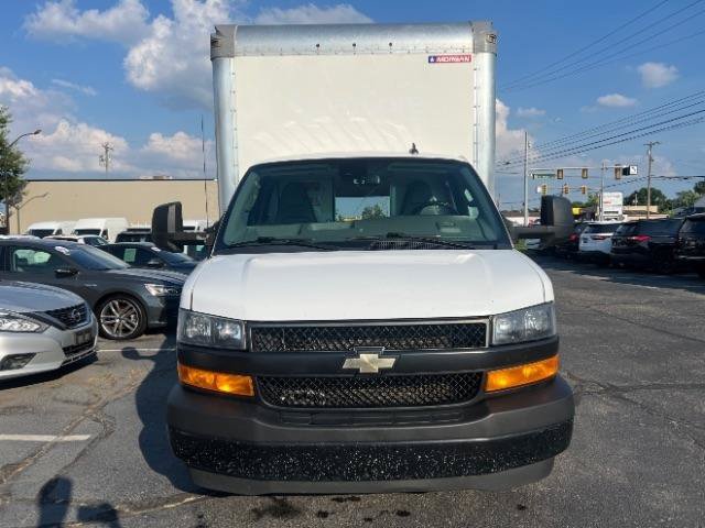 Used 2021 Chevrolet Express 4500 Extended w/ Power Convenience Package RWD image 3