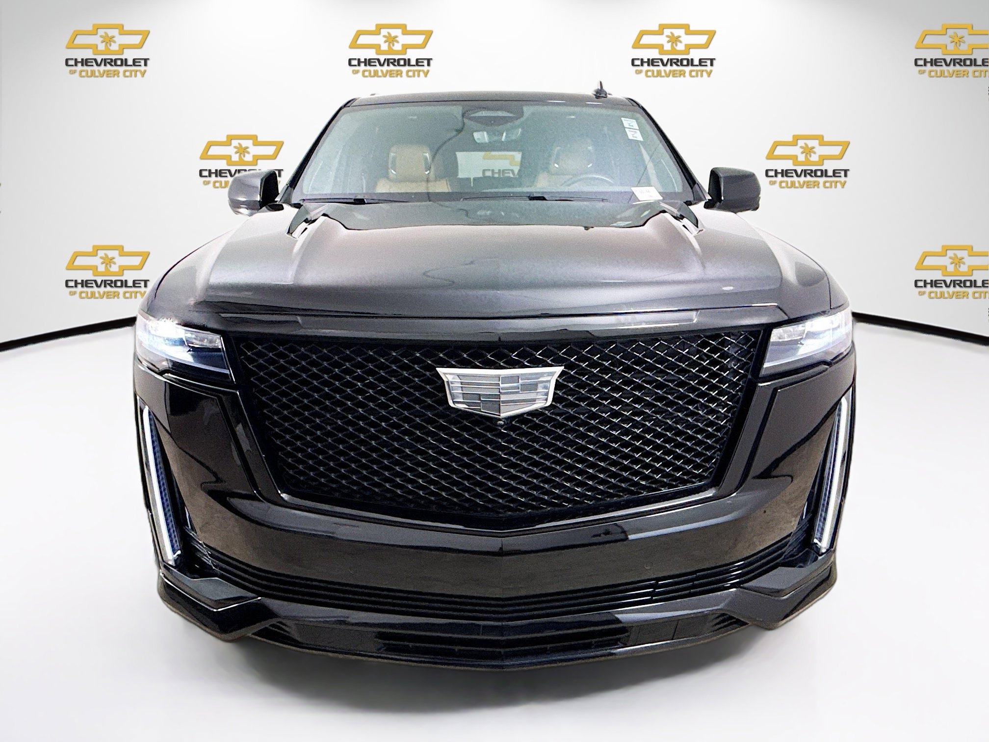 Used 2023 Cadillac Escalade Sport w/ LPO, ONYX Package AWD/4WD image 2