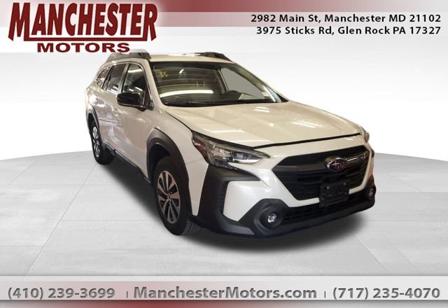 Used 2023 Subaru Outback Premium AWD/4WD image 1