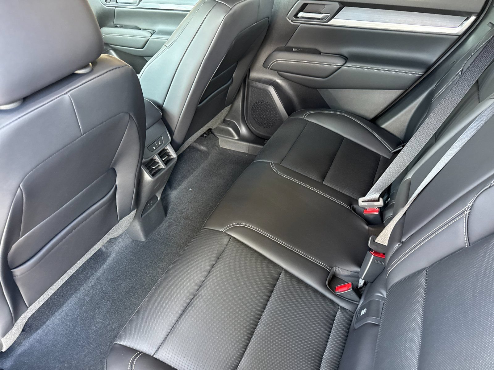 New 2026 GMC Terrain Elevation w/ Elevation Premium Package FWD image 12