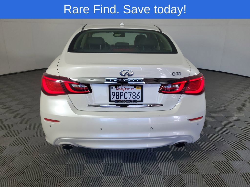Used 2019 INFINITI Q70 Luxe w/ Proactive Package image 5
