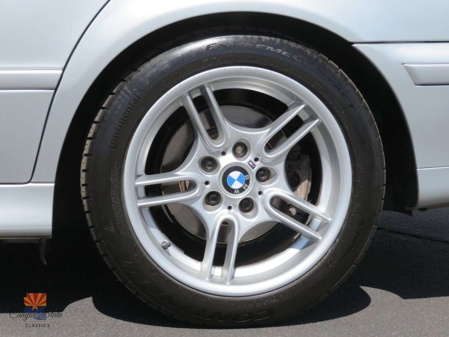 Used 2002 BMW 540i Sedan image 20