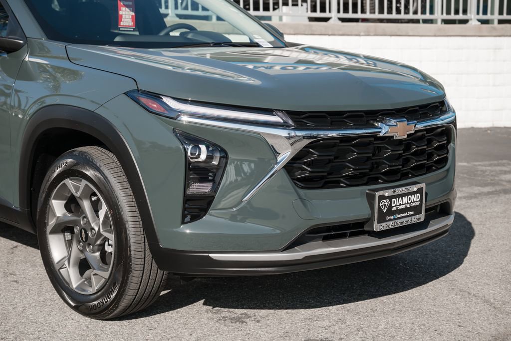 New 2026 Chevrolet Trax LT w/ Driver Confidence Package FWD image 10