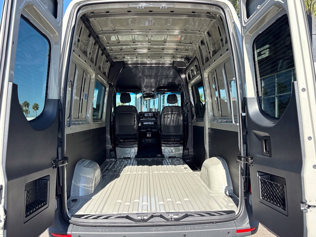 New 2026 Mercedes-Benz Sprinter 2500 image 28