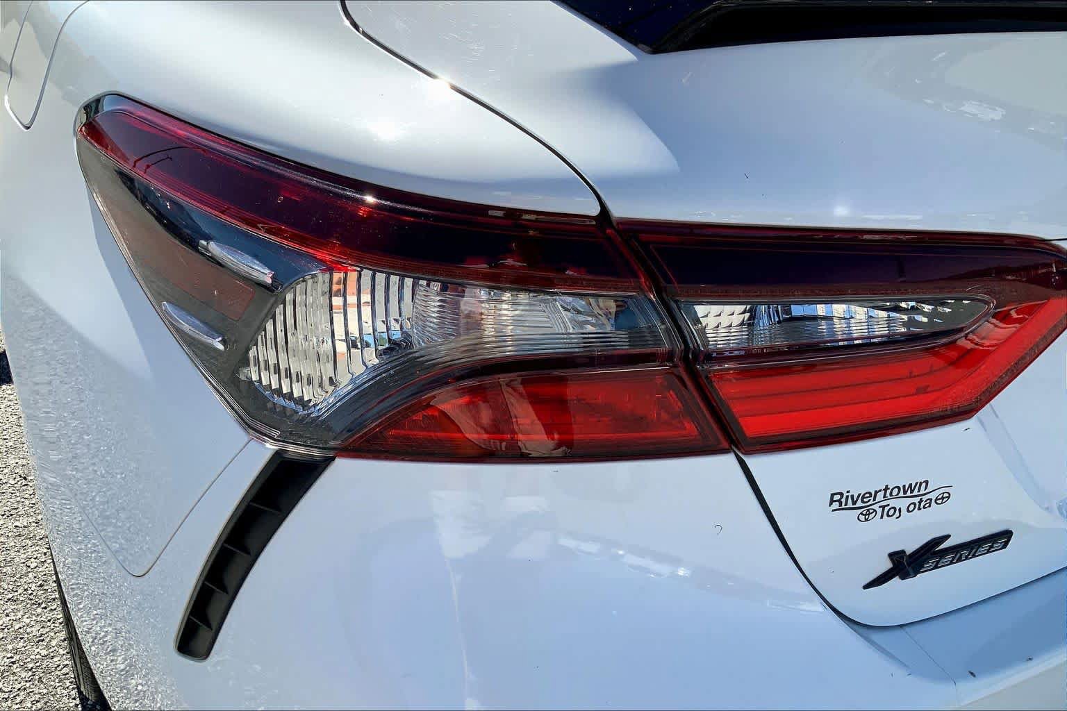 Used 2024 Toyota Camry SE w/ Convenience Package image 26
