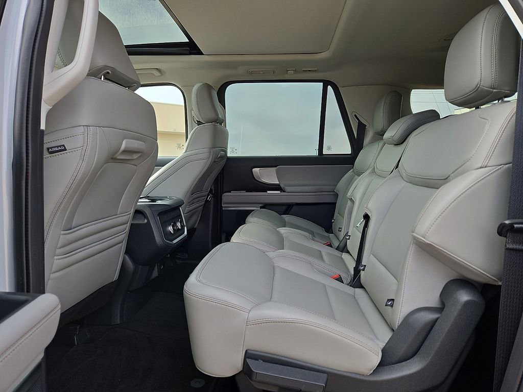 Used 2025 Ford Expedition Max Active image 14