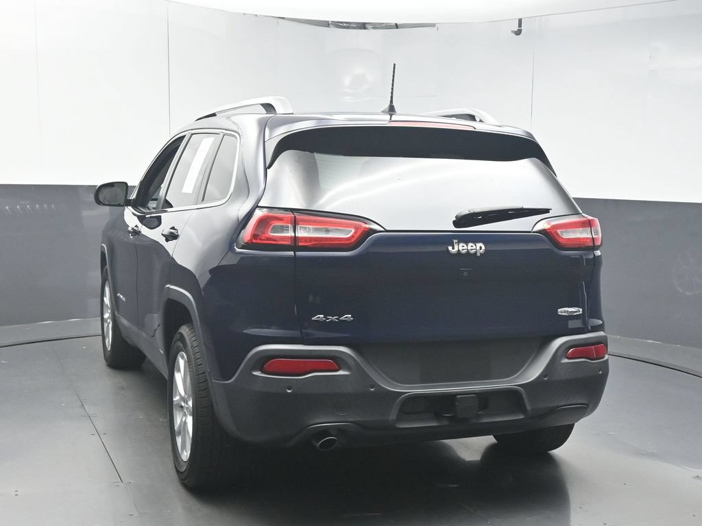 Used 2016 Jeep Cherokee Latitude w/ Safety/Convenience Group AWD/4WD image 6
