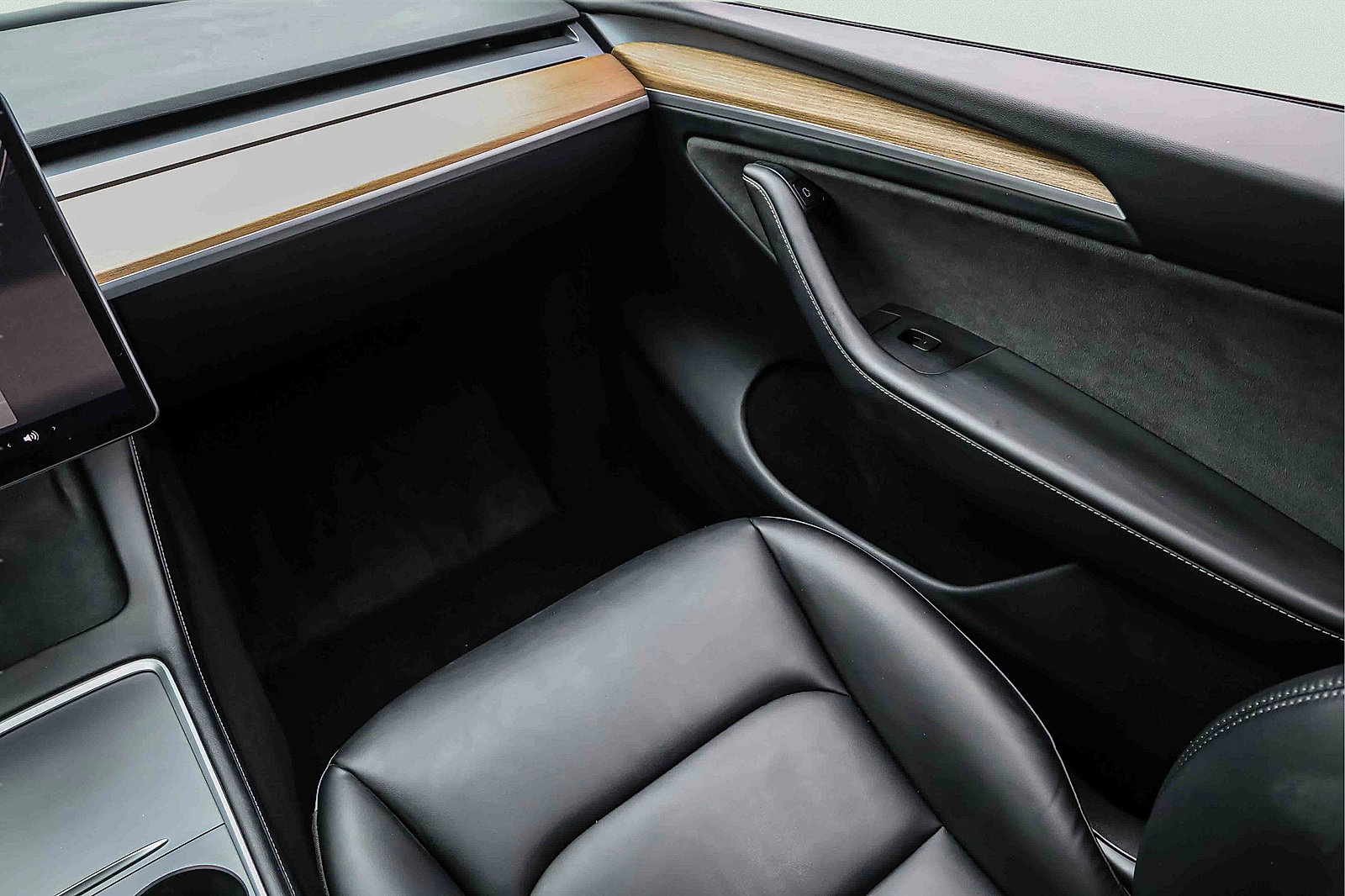 Used 2023 Tesla Model Y AWD image 17