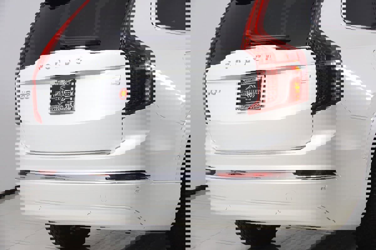 Used 2024 Volvo XC90 T8 Ultimate w/ Protection Package Premier image 44