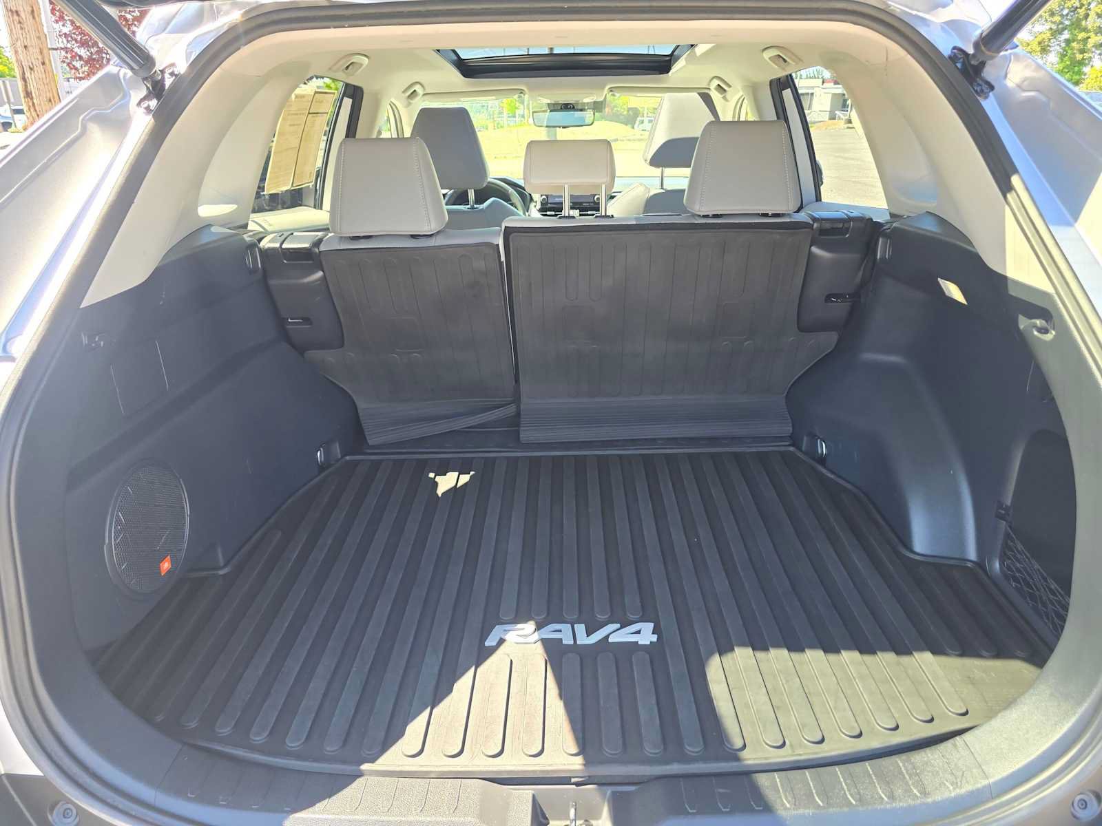 Certified 2022 Toyota RAV4 Limited AWD/4WD image 14