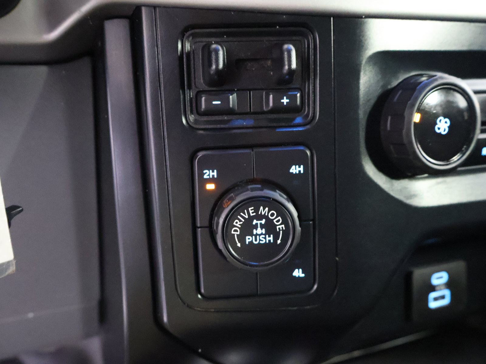Used 2023 Ford F150 XL w/ Trailer Tow Package AWD/4WD image 40