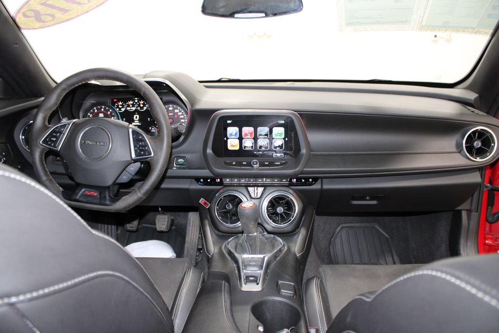 Used 2018 Chevrolet Camaro SS RWD image 27