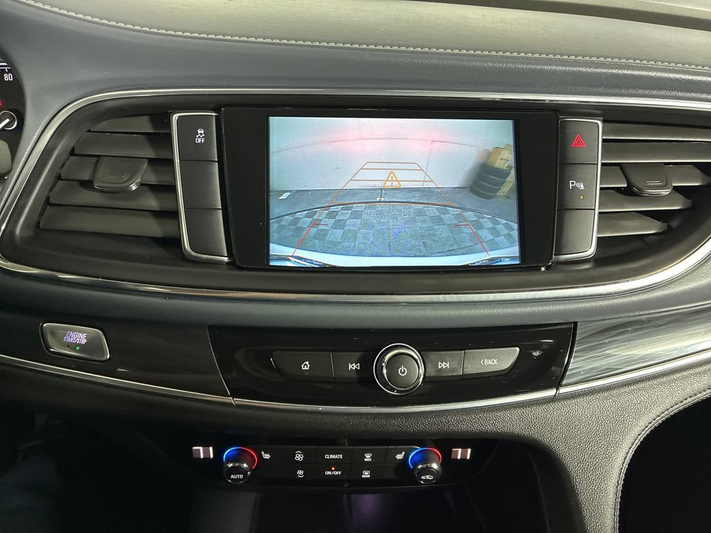 Used 2019 Buick Enclave Essence FWD image 14