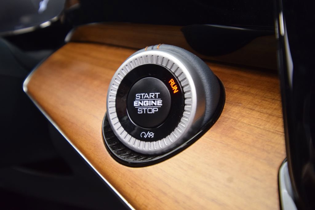 New 2024 Jeep Grand Wagoneer Series III AWD/4WD image 27