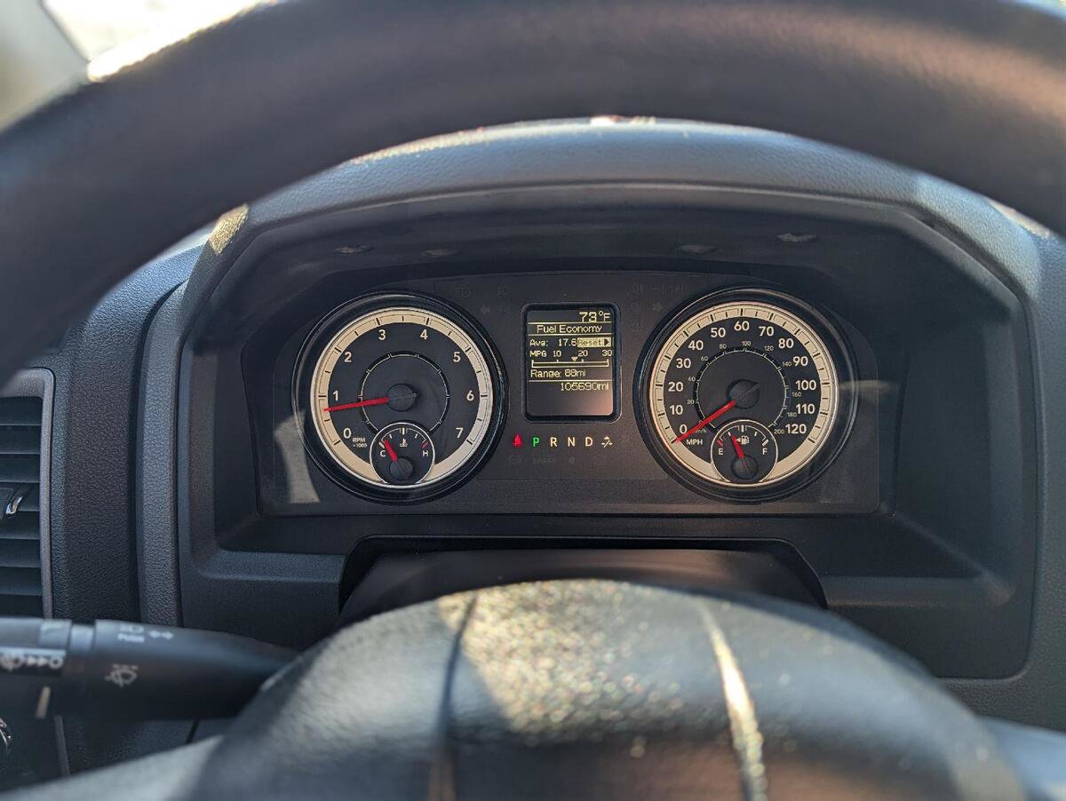 Used 2017 RAM 1500 Tradesman w/ Chrome Appearance Group RWD image 26