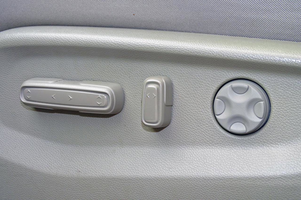 Used 2024 Honda Odyssey EX image 13