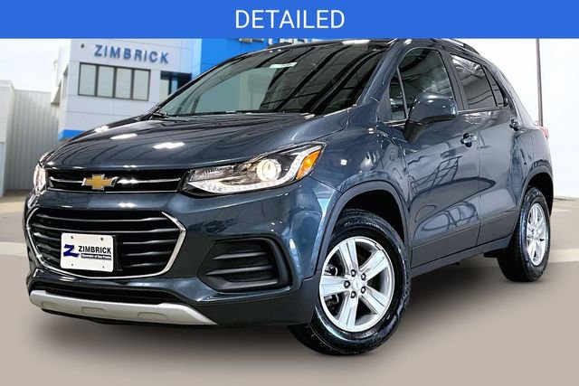 Certified 2022 Chevrolet Trax LT w/ Driver Confidence Package AWD/4WD image 3