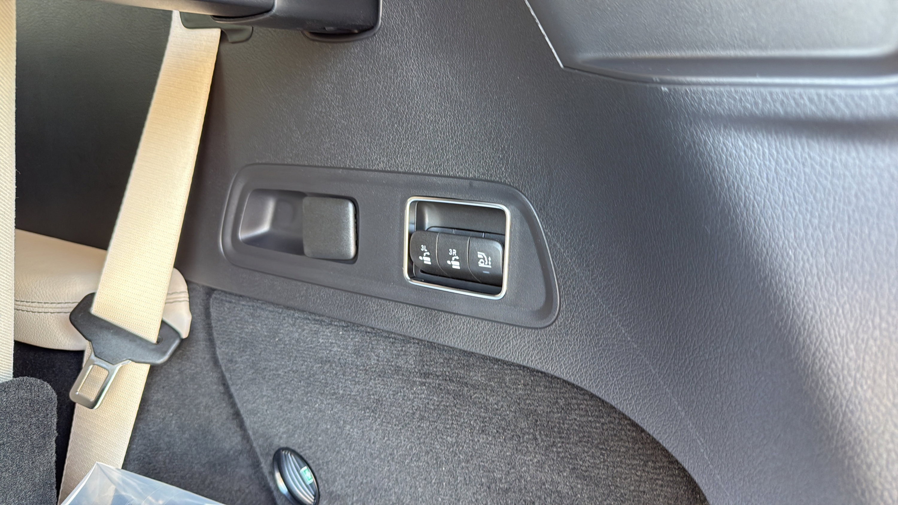 Certified 2026 Mercedes-Benz GLS 450 4MATIC image 11