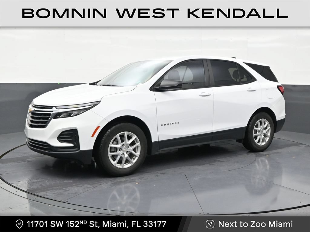 Used 2023 Chevrolet Equinox LS FWD image 1