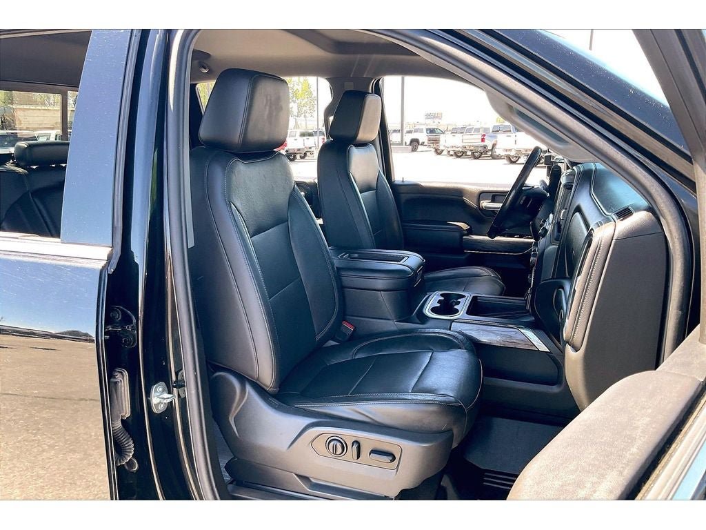 Used 2020 Chevrolet Silverado 3500 LTZ w/ LTZ Premium Package AWD/4WD image 8