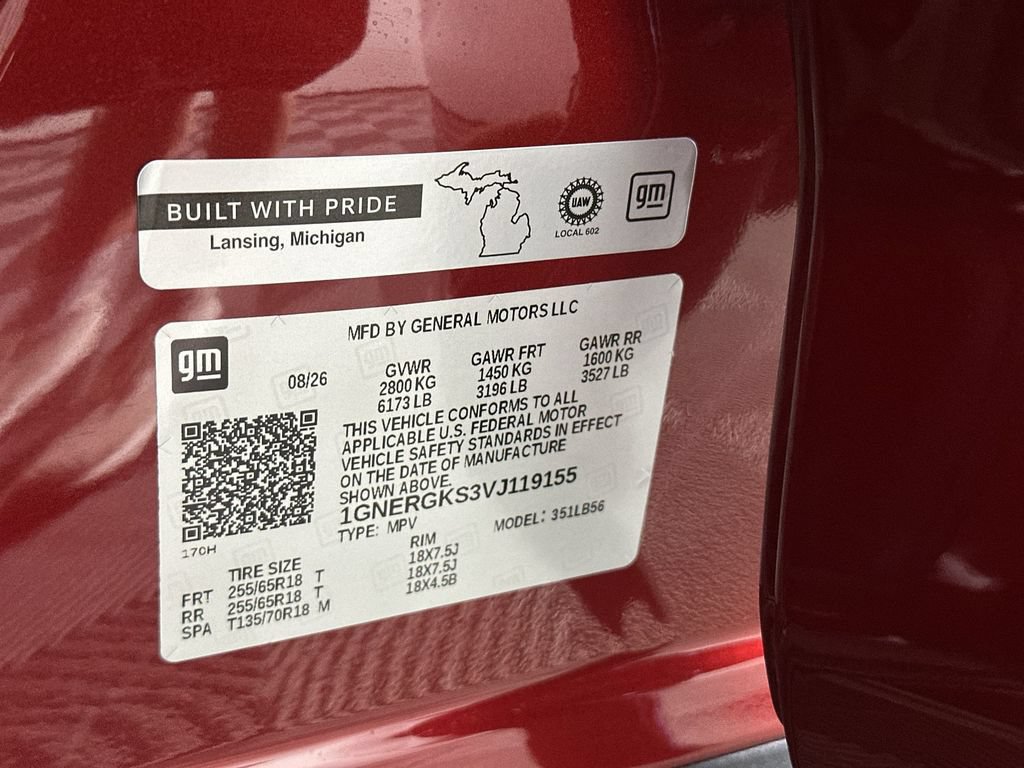 New 2027 Chevrolet Traverse LT w/ LPO, Floor Liner Package FWD image 34
