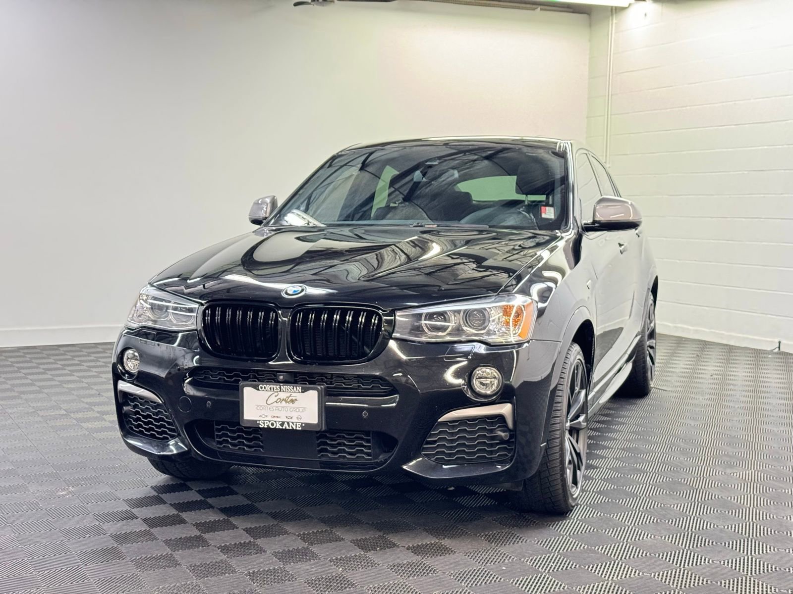 Used 2017 BMW X4 M40i image 1