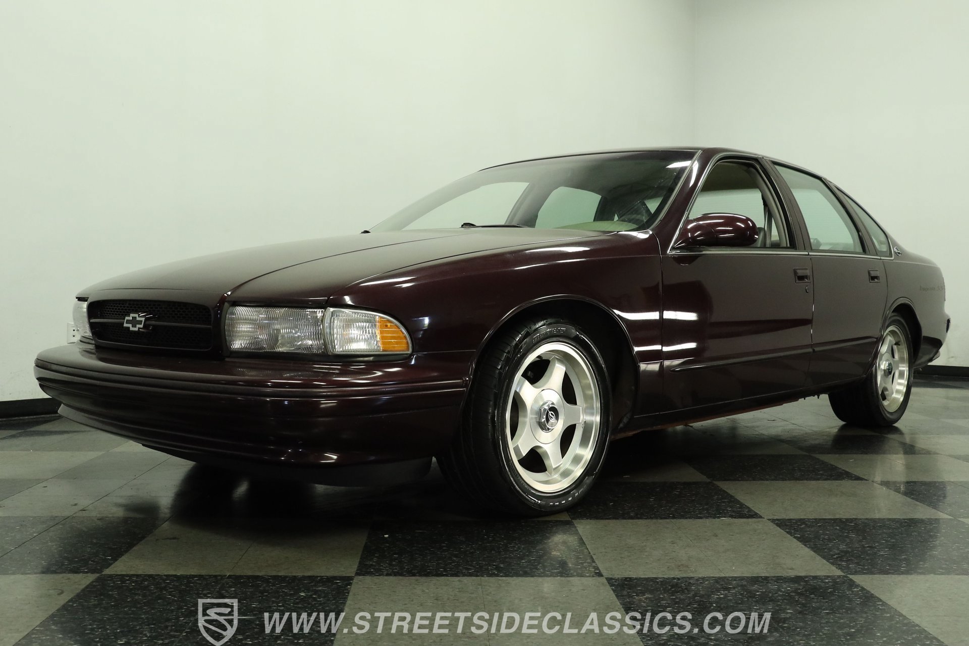 Used 1996 Chevrolet Impala SS RWD image 21
