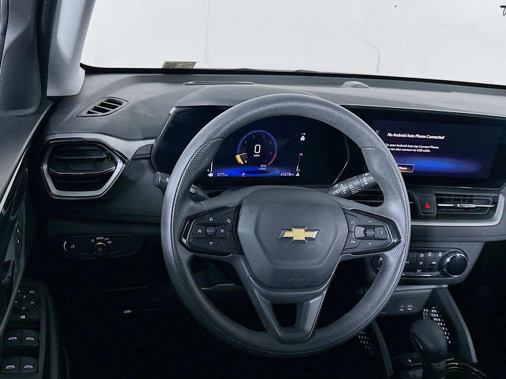 Used 2024 Chevrolet TrailBlazer LS image 18