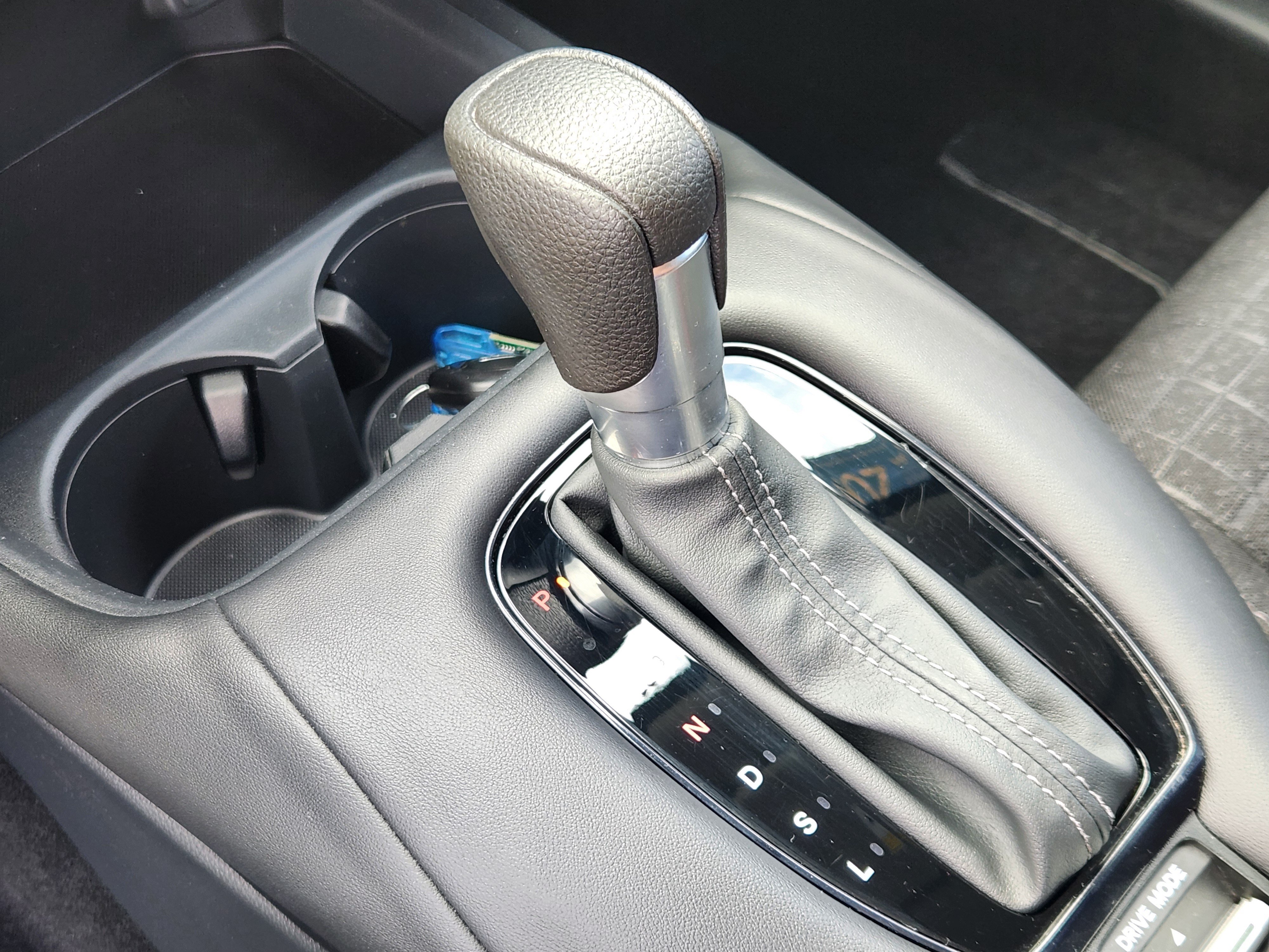 Certified 2025 Honda HR-V LX image 12