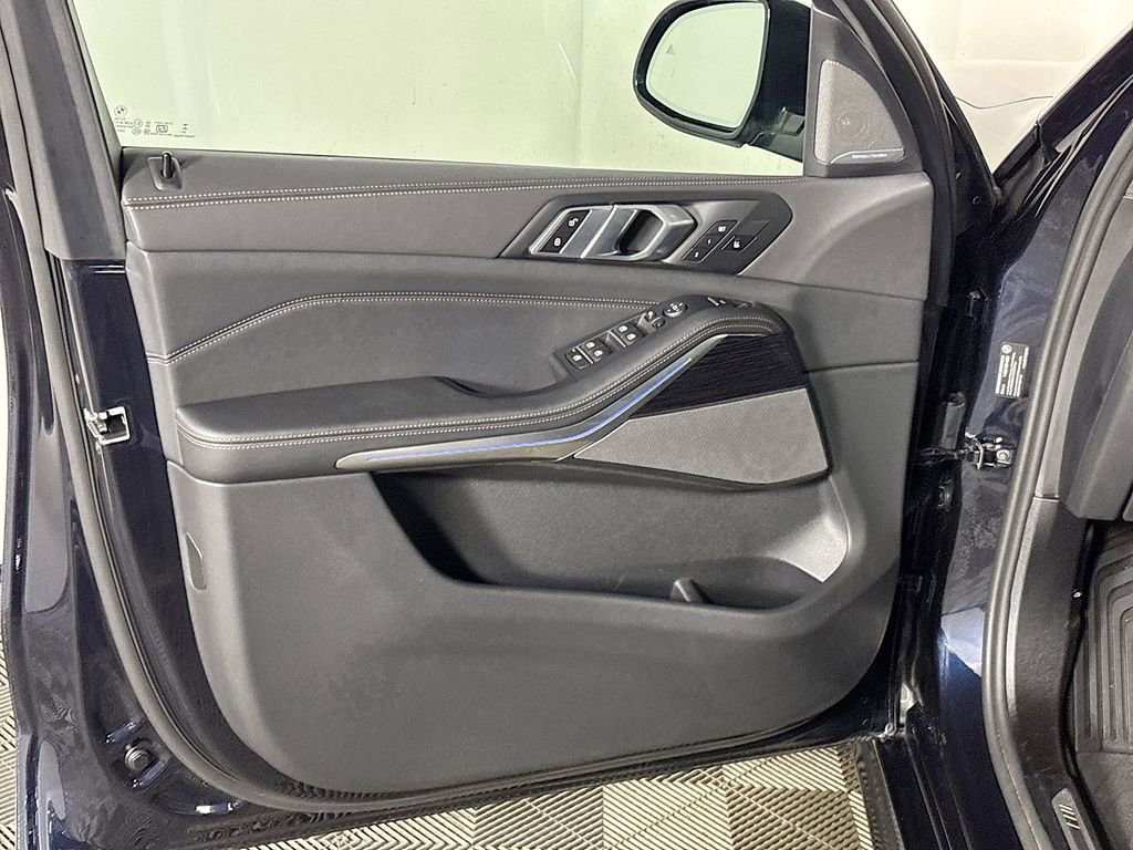 Used 2026 BMW X5 xDrive40i AWD/4WD image 10