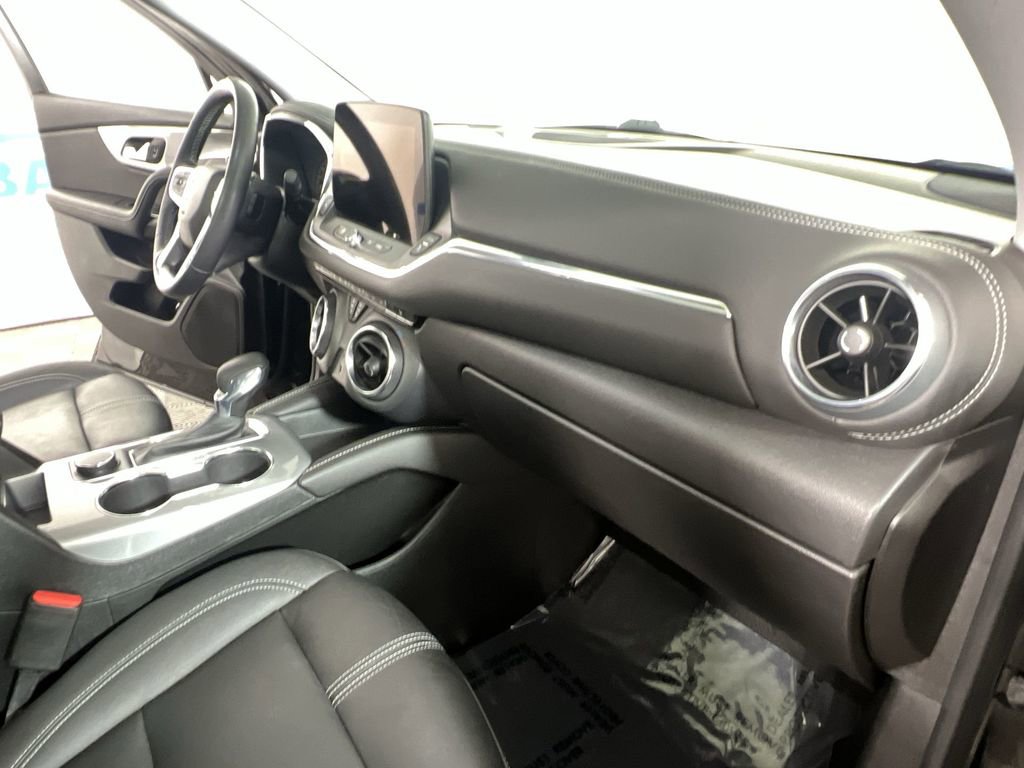 Certified 2023 Chevrolet Blazer LT w/ Midnight/Sport Edition FWD image 29