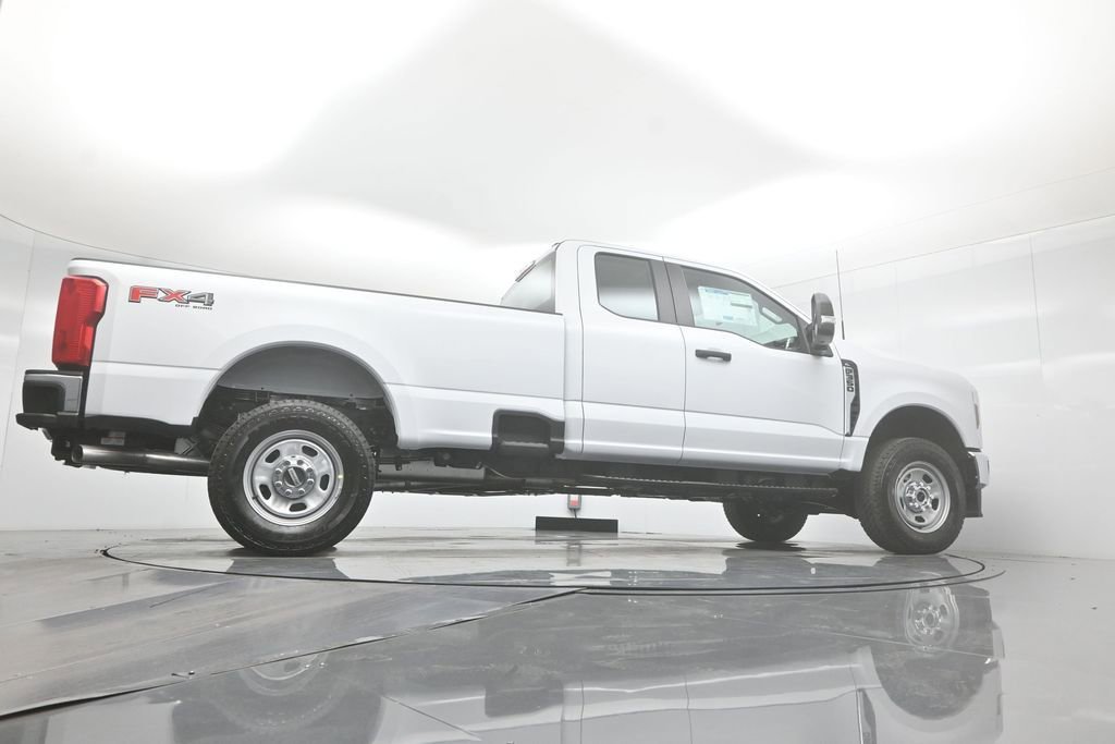 New 2026 Ford F350 XL w/ FX4 Off-Road Package image 43