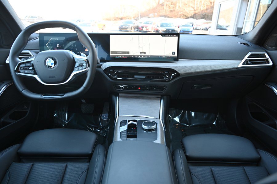 Used 2025 BMW 330i 330i Sedan image 4