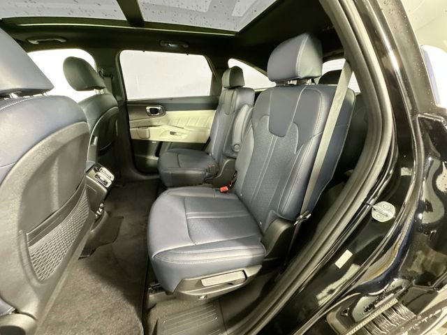Used 2023 Kia Sorento SX Prestige image 4