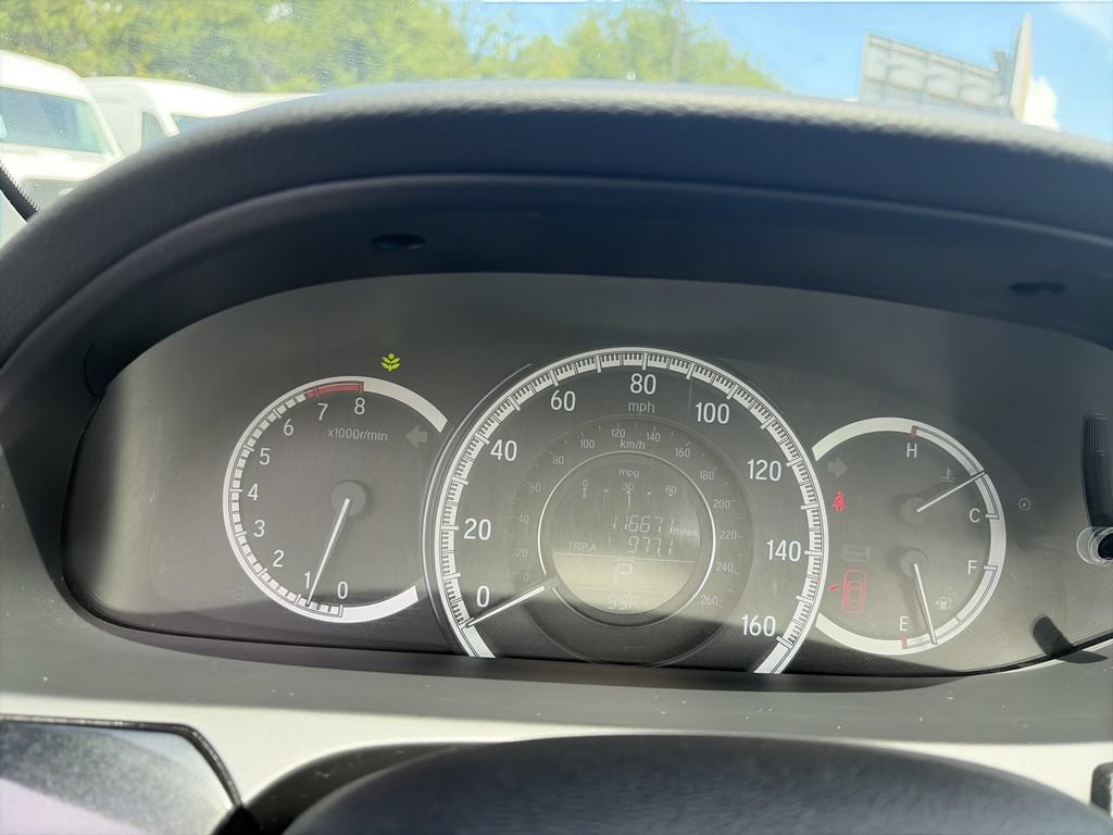 Used 2017 Honda Accord LX image 32