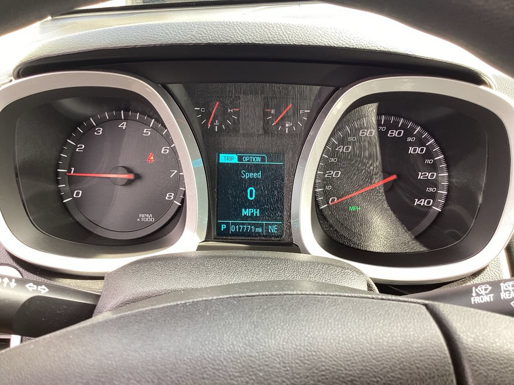 Used 2015 Chevrolet Equinox LS FWD image 15