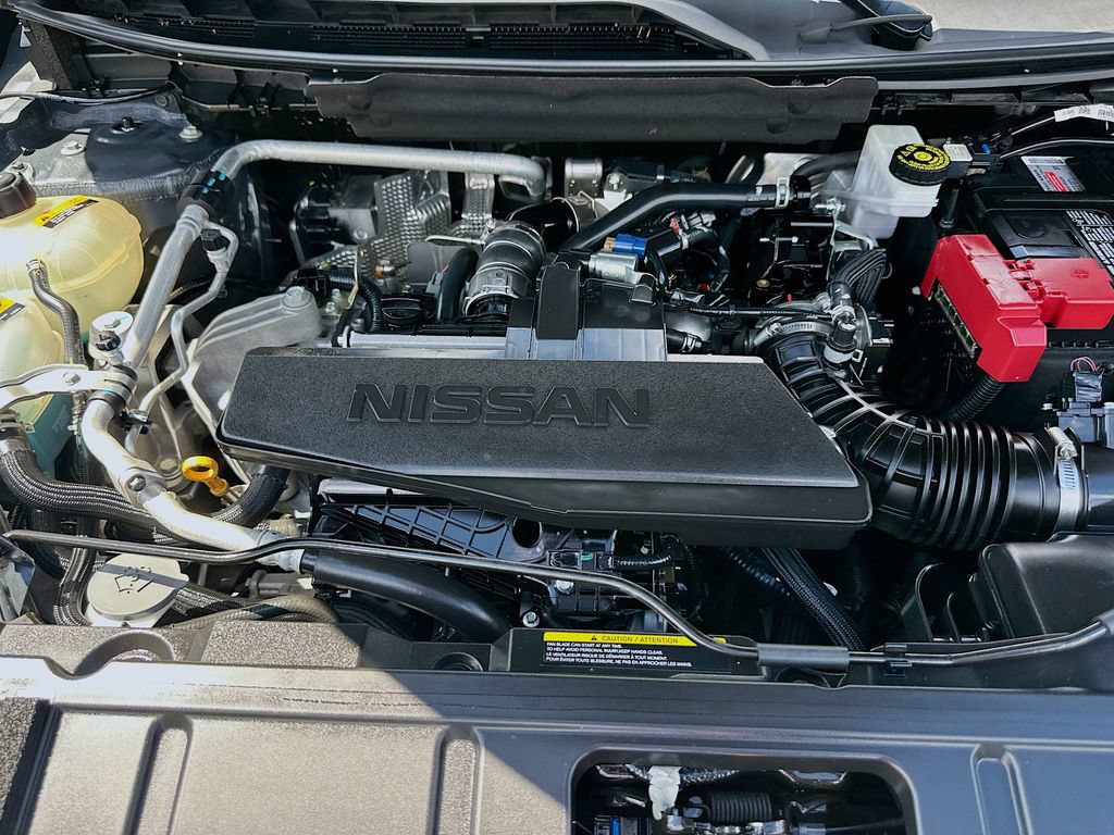 Used 2024 Nissan Rogue S FWD image 27