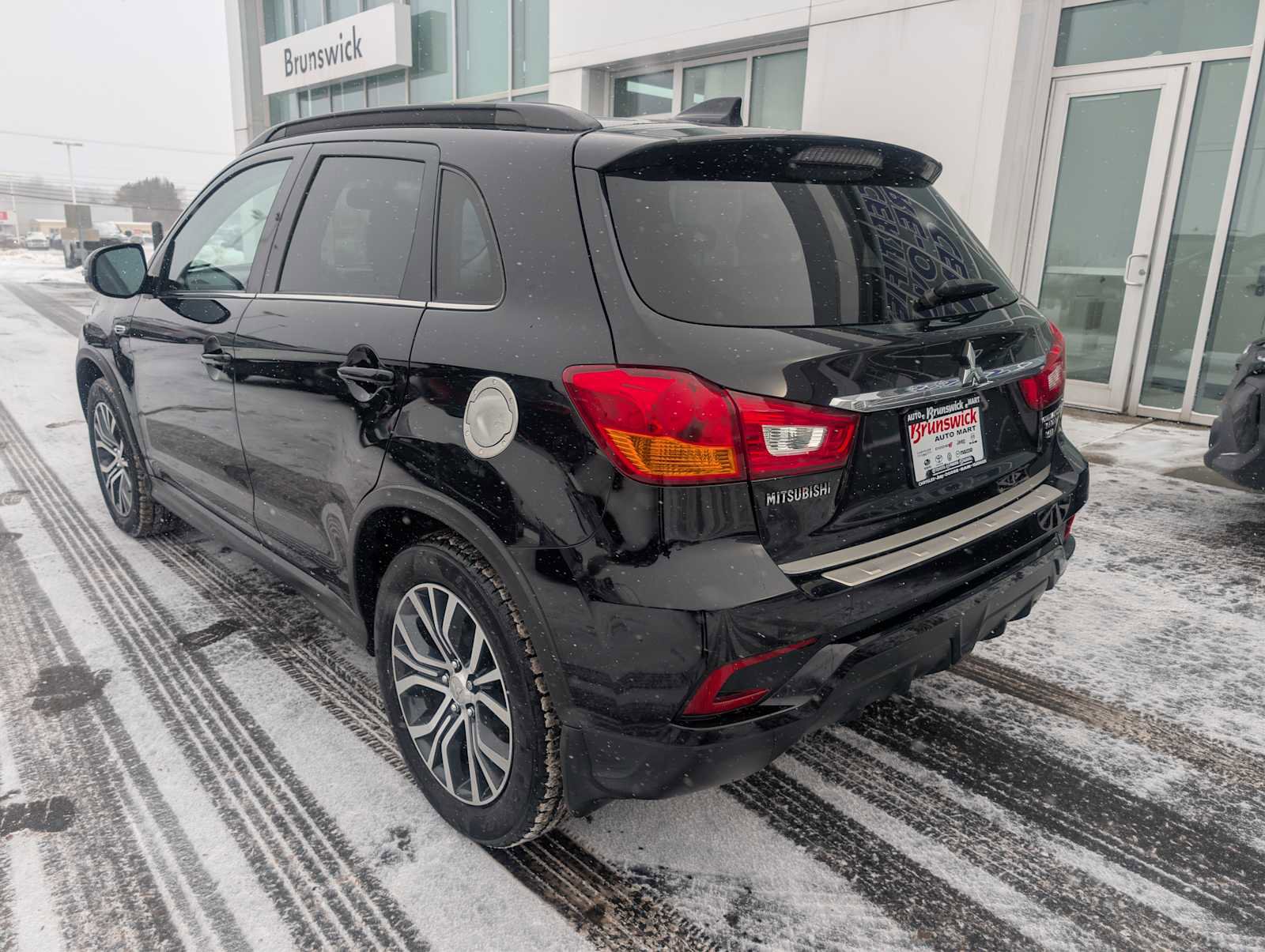 Used 2018 Mitsubishi Outlander Sport SEL image 5
