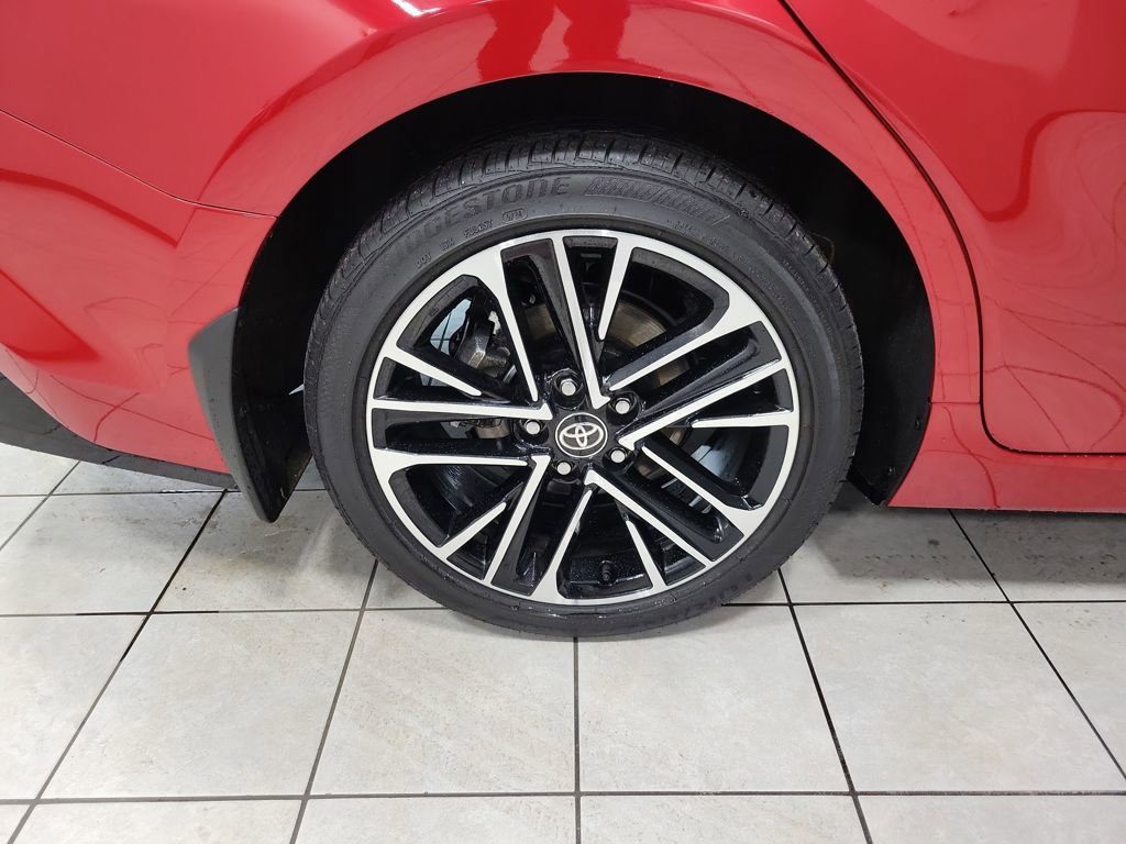 Used 2025 Toyota Camry XLE image 34