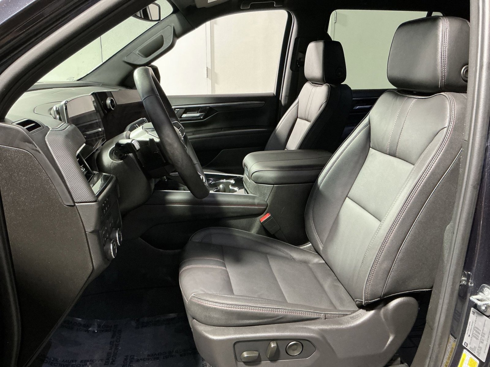 Used 2026 Chevrolet Tahoe RST w/ Comfort Package image 21