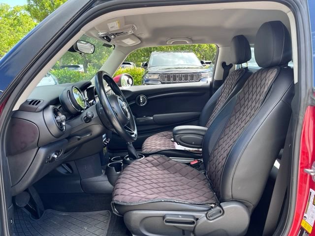 Used 2018 MINI Cooper 2-Door Hardtop FWD image 8