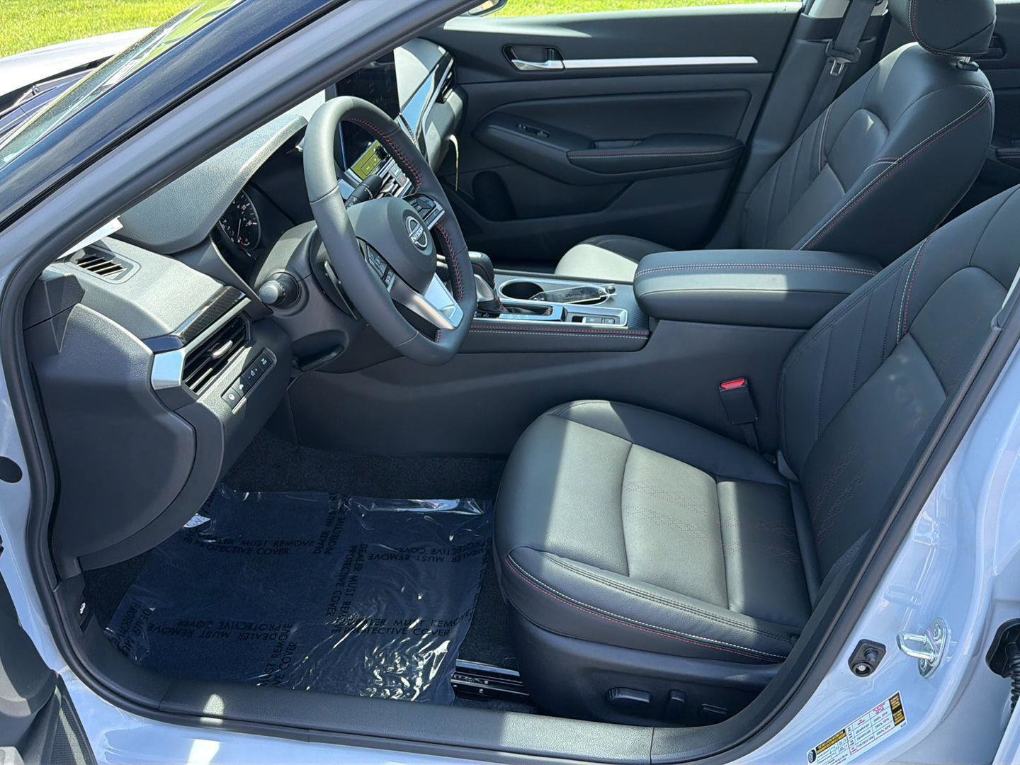 New 2026 Nissan Altima 2.5 SR w/ SR Premium Package FWD image 10
