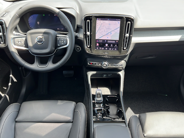 New 2026 Volvo XC40 B5 Plus w/ Climate Package AWD/4WD image 10