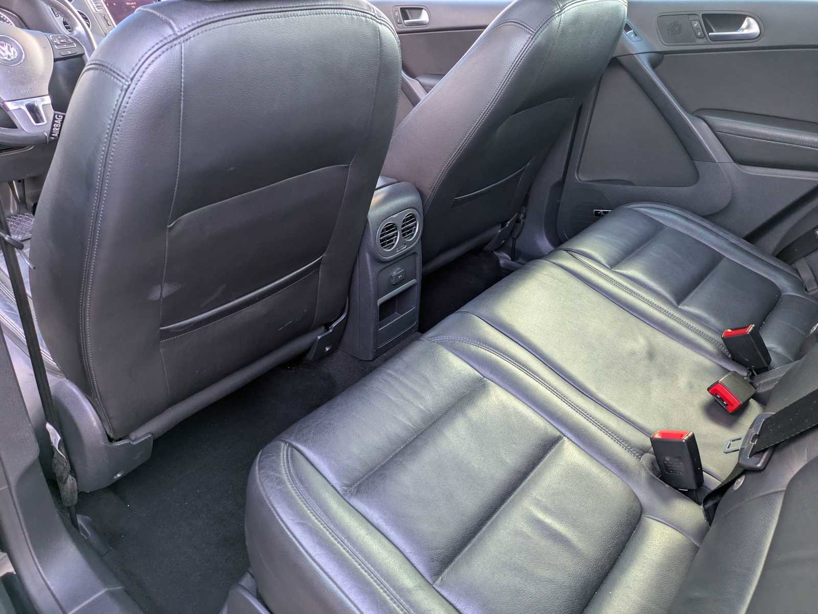 Used 2016 Volkswagen Tiguan SEL image 17