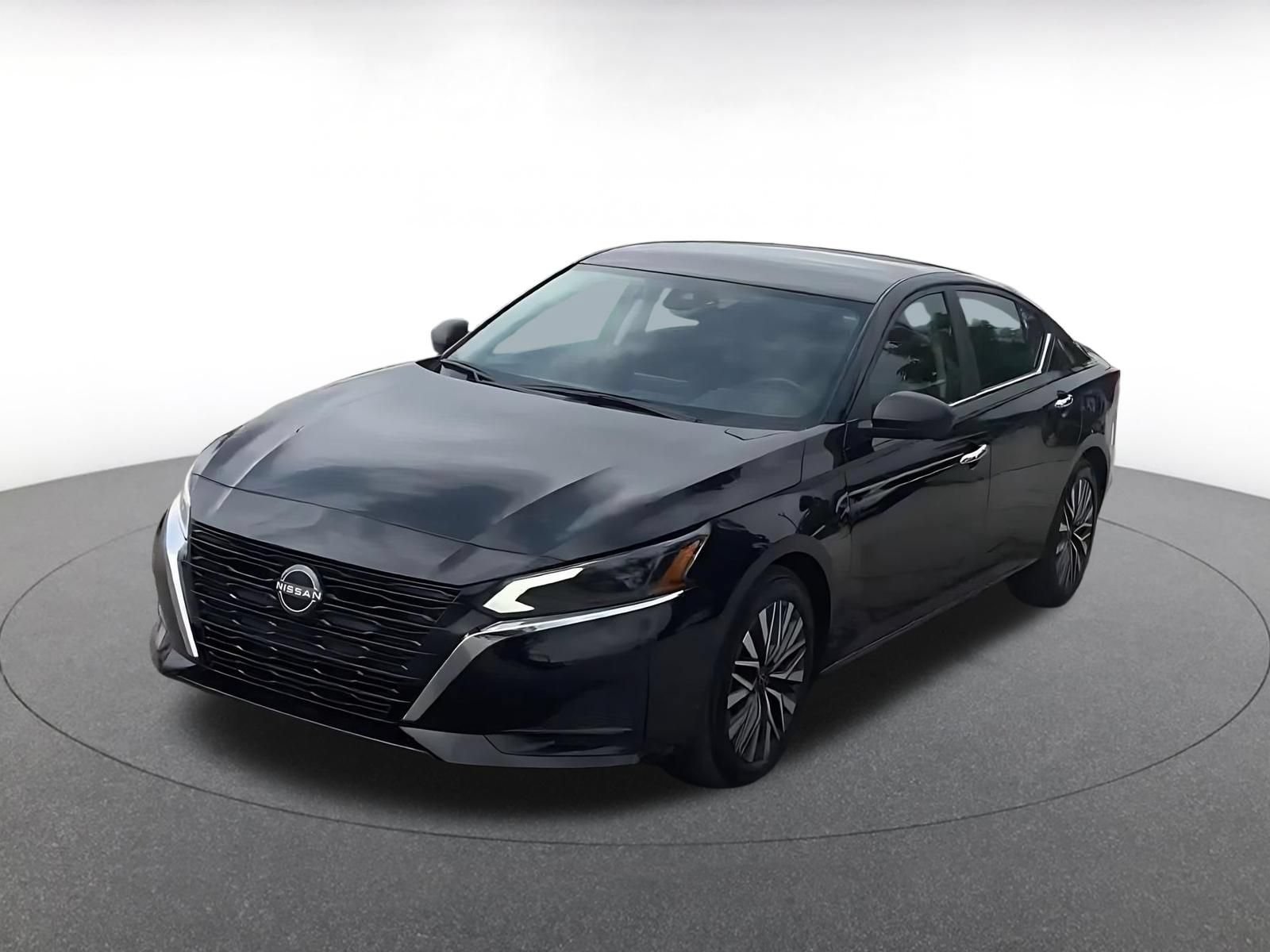 Used 2025 Nissan Altima 2.5 SV FWD image 7