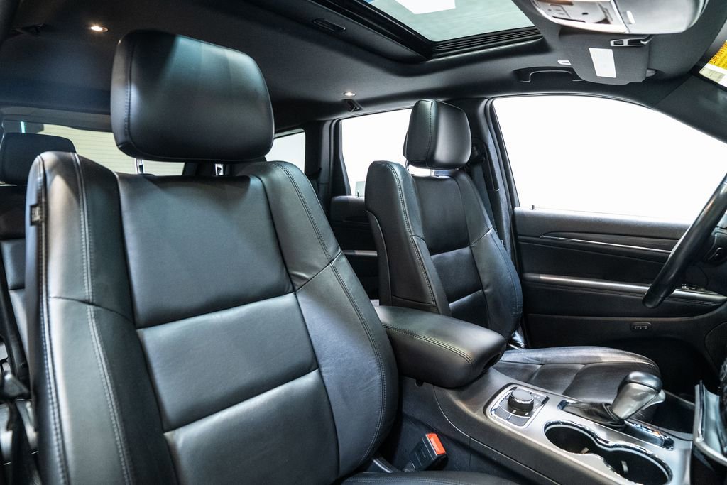 Used 2021 Jeep Grand Cherokee Limited image 15