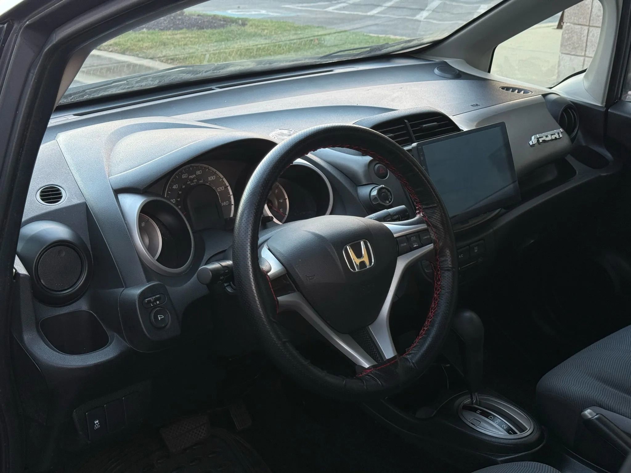 Used 2012 Honda Fit image 11