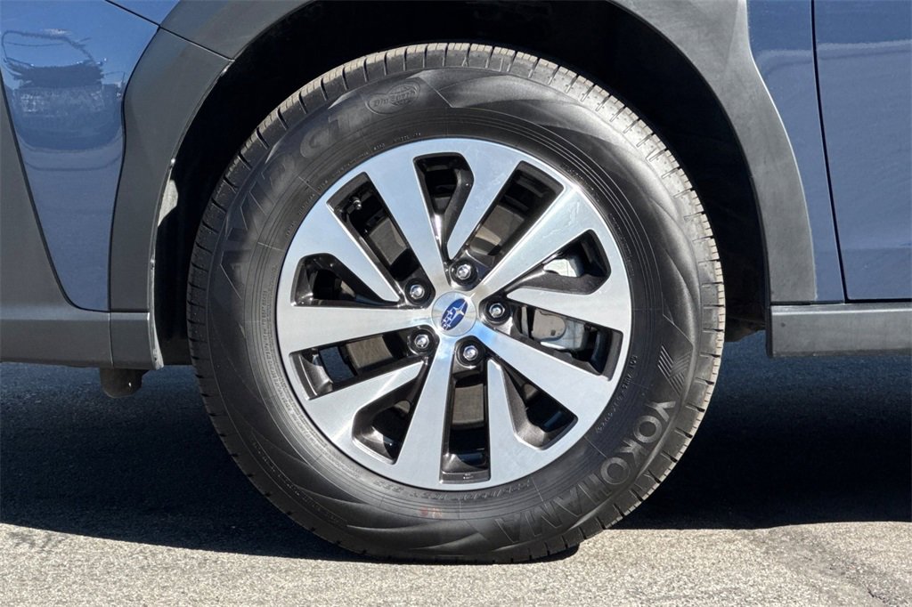 Used 2025 Subaru Outback Premium w/ Popular Package #1A image 26