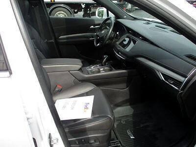 Used 2019 Cadillac XT4 Premium Luxury w/ Driver Awareness Package AWD/4WD image 7